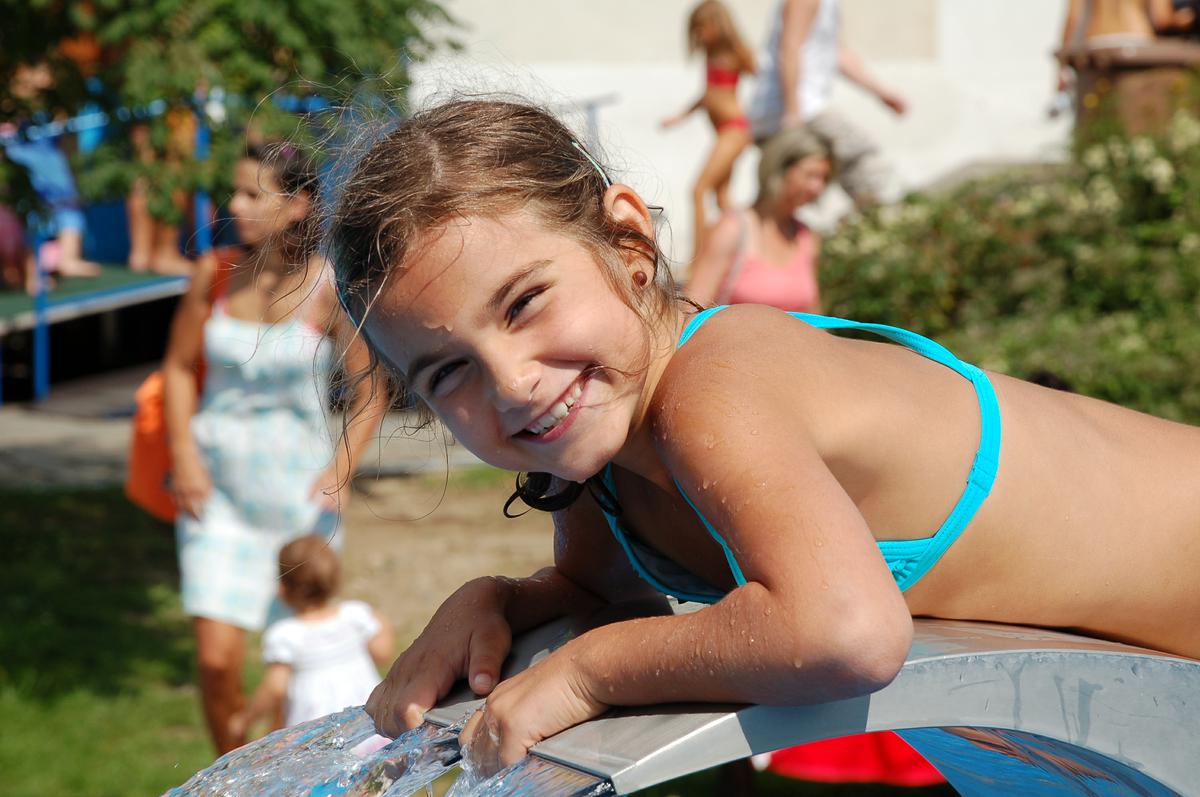 rajce.idnes. koupani 148 Koupání s Jituškou, Peťou, Pavlínkou a Tomem. – Lenka ...